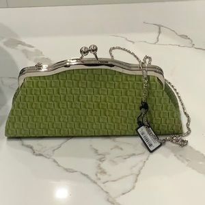 Bijoux Terner Green Evepleath evening clutch.